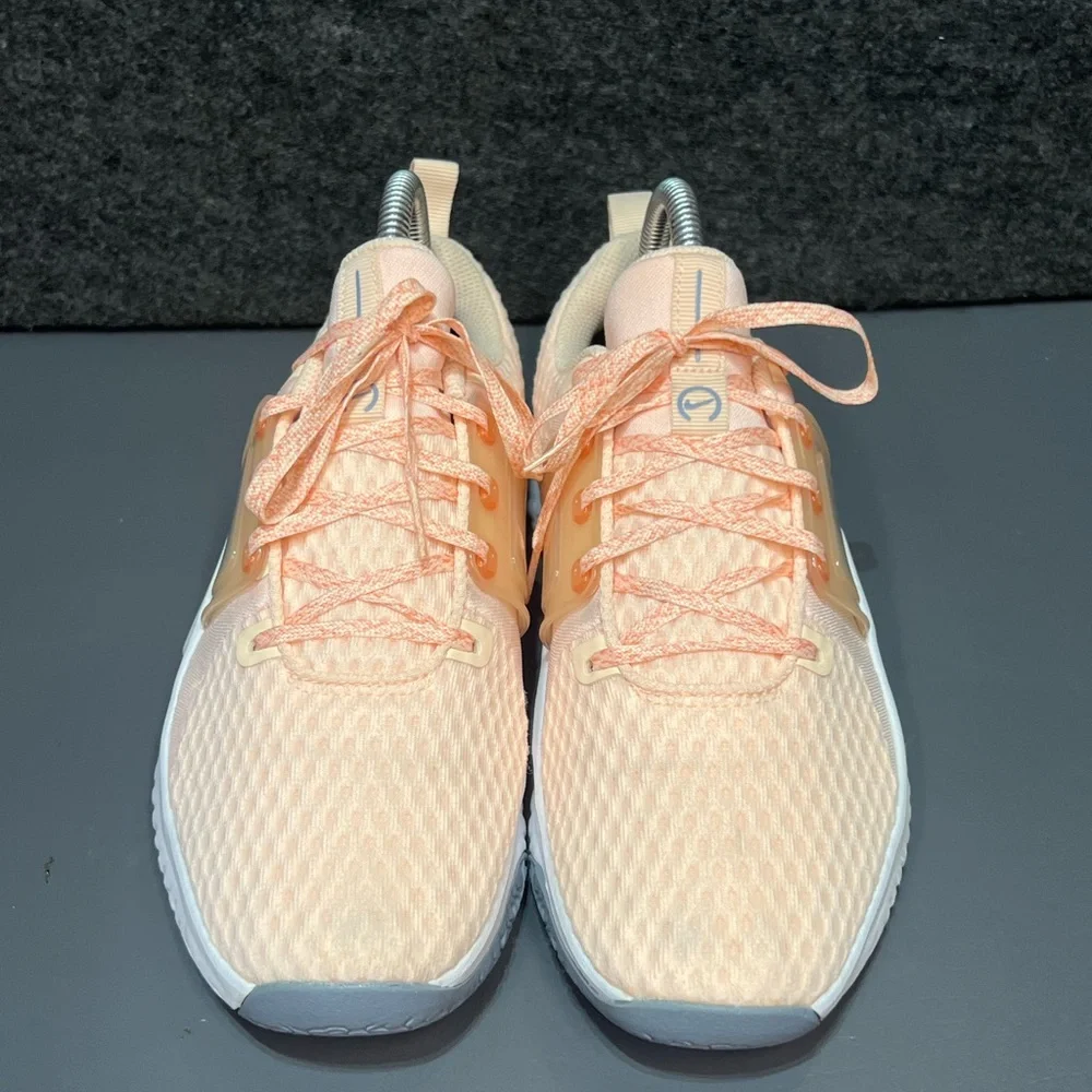 Nike Women's Renew In-Season TR 10 Size 7 - Picture 2 of 15